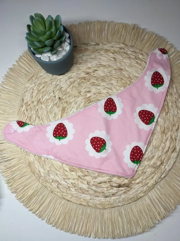 Bavoir bandana fraise