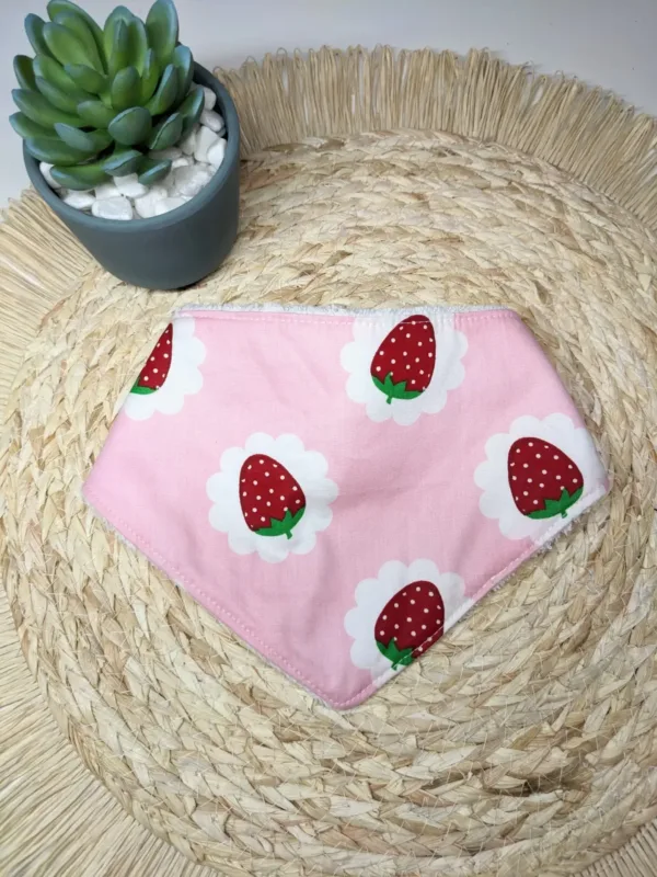 Bavoir bandana fraise