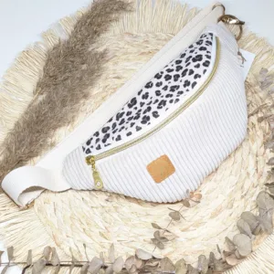 Sac banane enfant léopard foncé velours beige, fait main en gironde. Accessoire enfant.