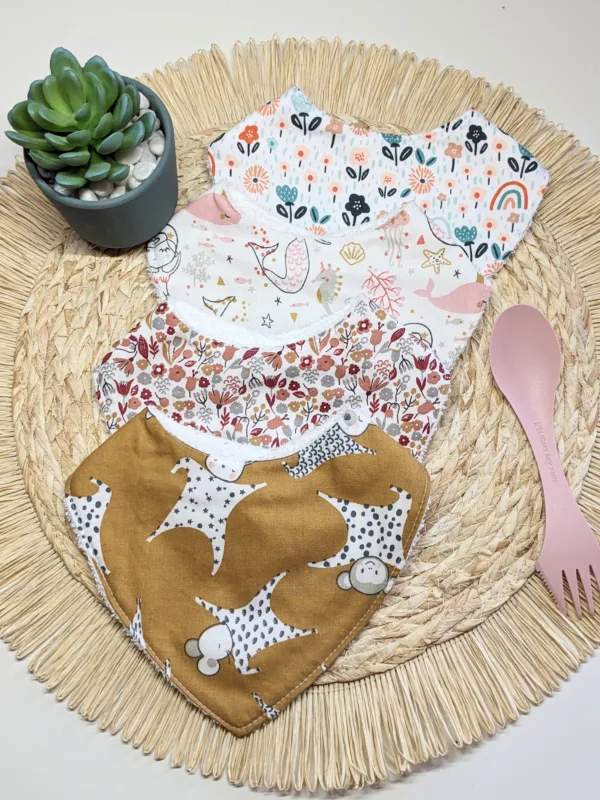 Bavoir bandana fait main trop mignon
