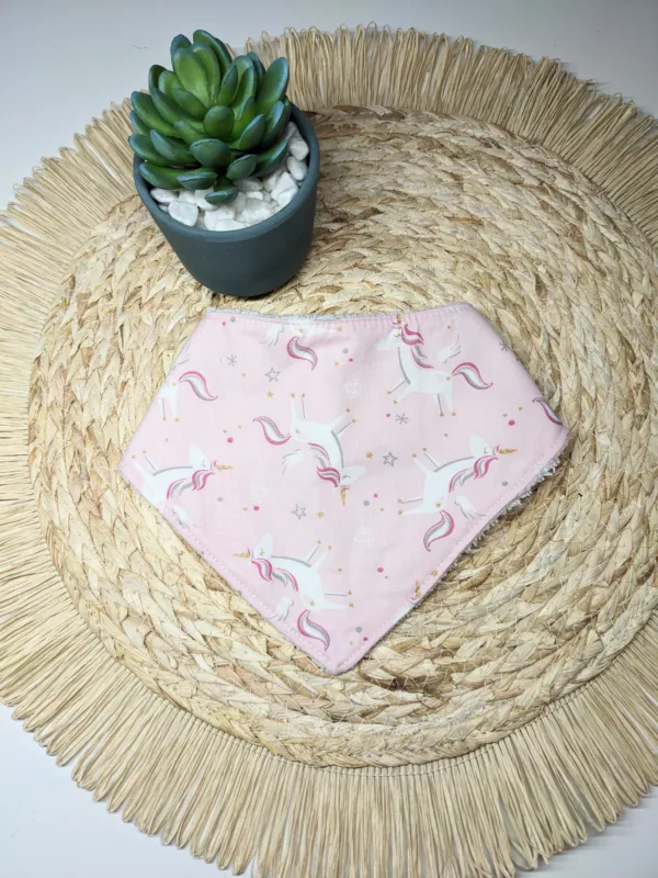 Bavoir bandana fait main trop mignon