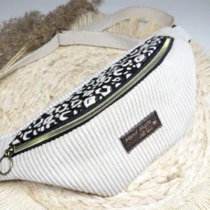 Sac banane Léopard velours côtelé beige , fait main, couleur tendance , magnifique et de qualité