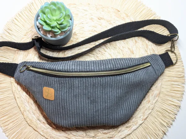 Sac banane en velours côtelé
