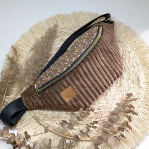 Sac banane velours cotelé marron. Parfait pour l'automne.