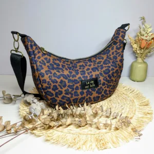 Sac demi lune léopard marron noir, chic, tendance. Alternative au sac banane. Sac à main