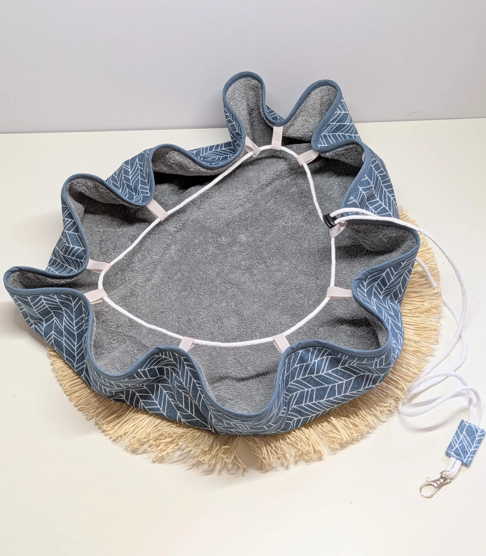 Sac à dos pieds au sec fait main, imperméable à l’extérieur et éponge à l’intérieur, motif bleu