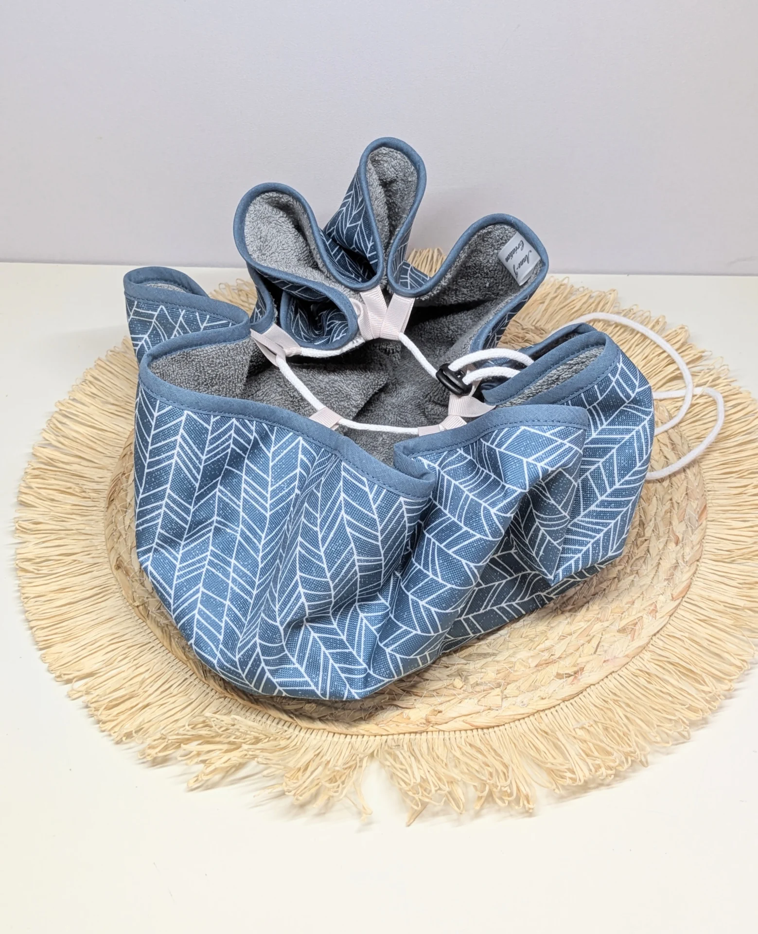 Sac à dos pieds au sec fait main, imperméable à l’extérieur et éponge à l’intérieur, motif bleu