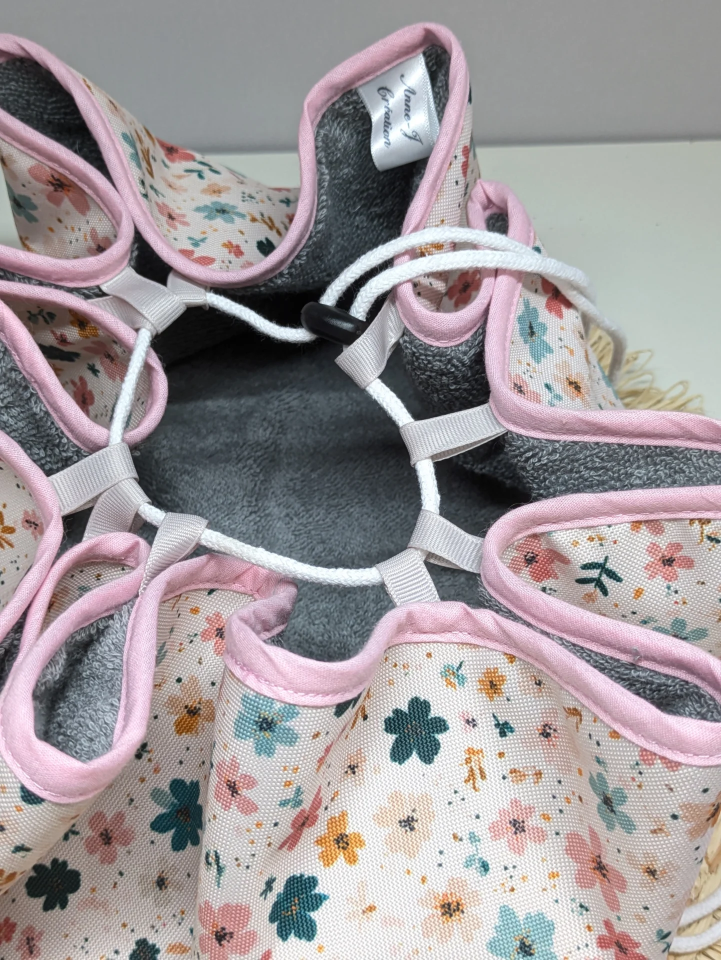 Sac à dos pieds au sec fait main, imperméable à l’extérieur et éponge à l’intérieur, motif fleurs rose
