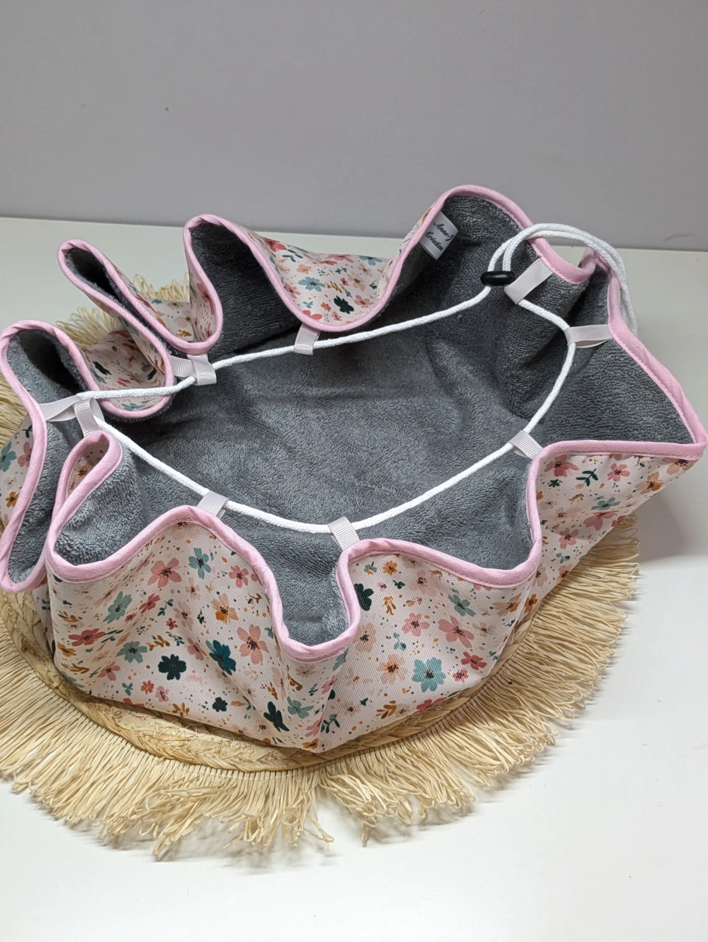 Sac à dos pieds au sec fait main, imperméable à l’extérieur et éponge à l’intérieur, motif fleurs rose