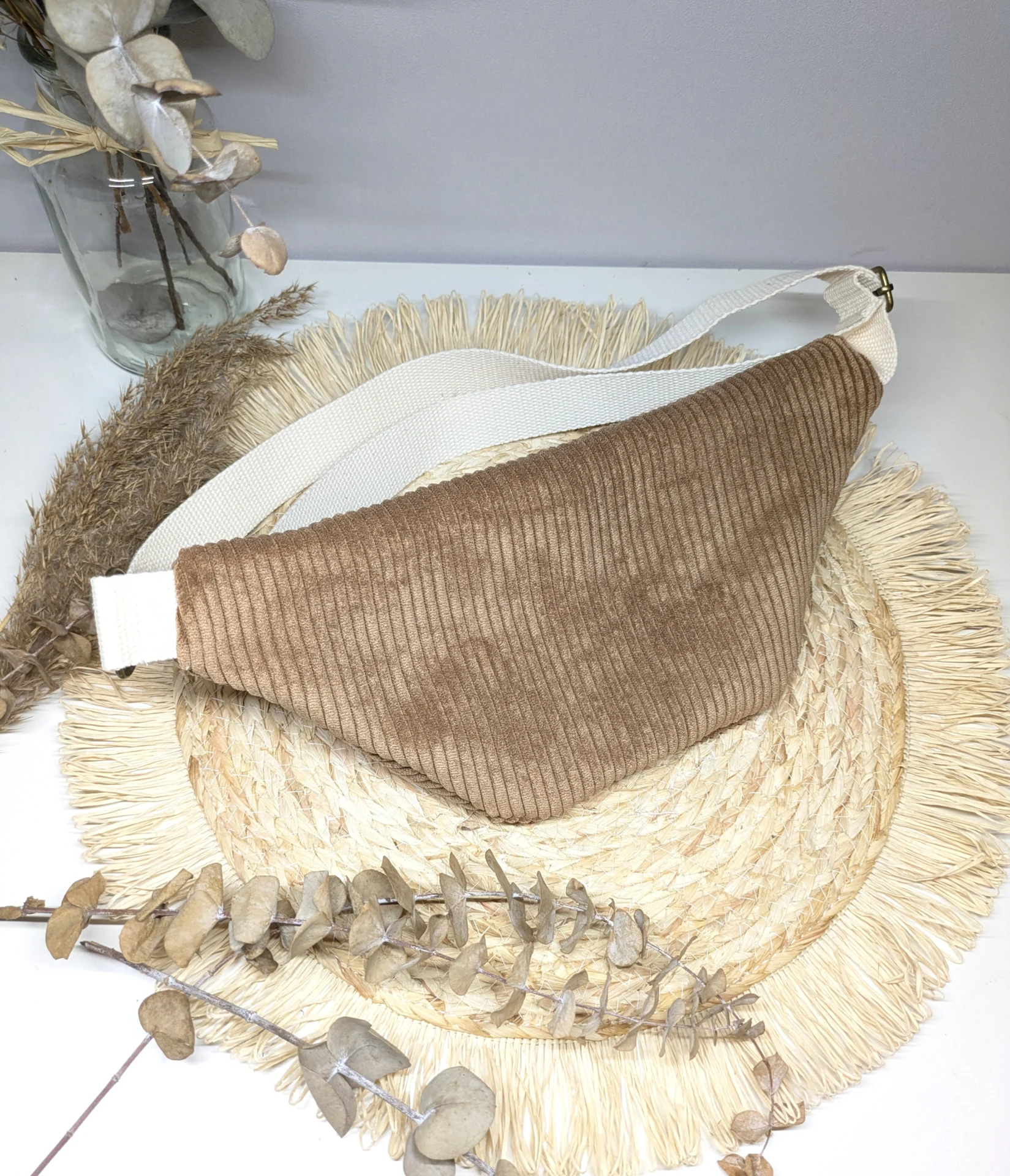 Sac banane en velours côtelé marron et coton fleuri beige et moutarde