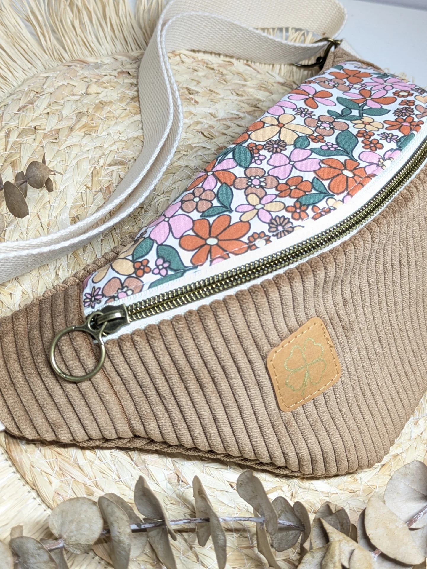 Sac banane en velours côtelé marron et coton fleuri kaki rose multicolore