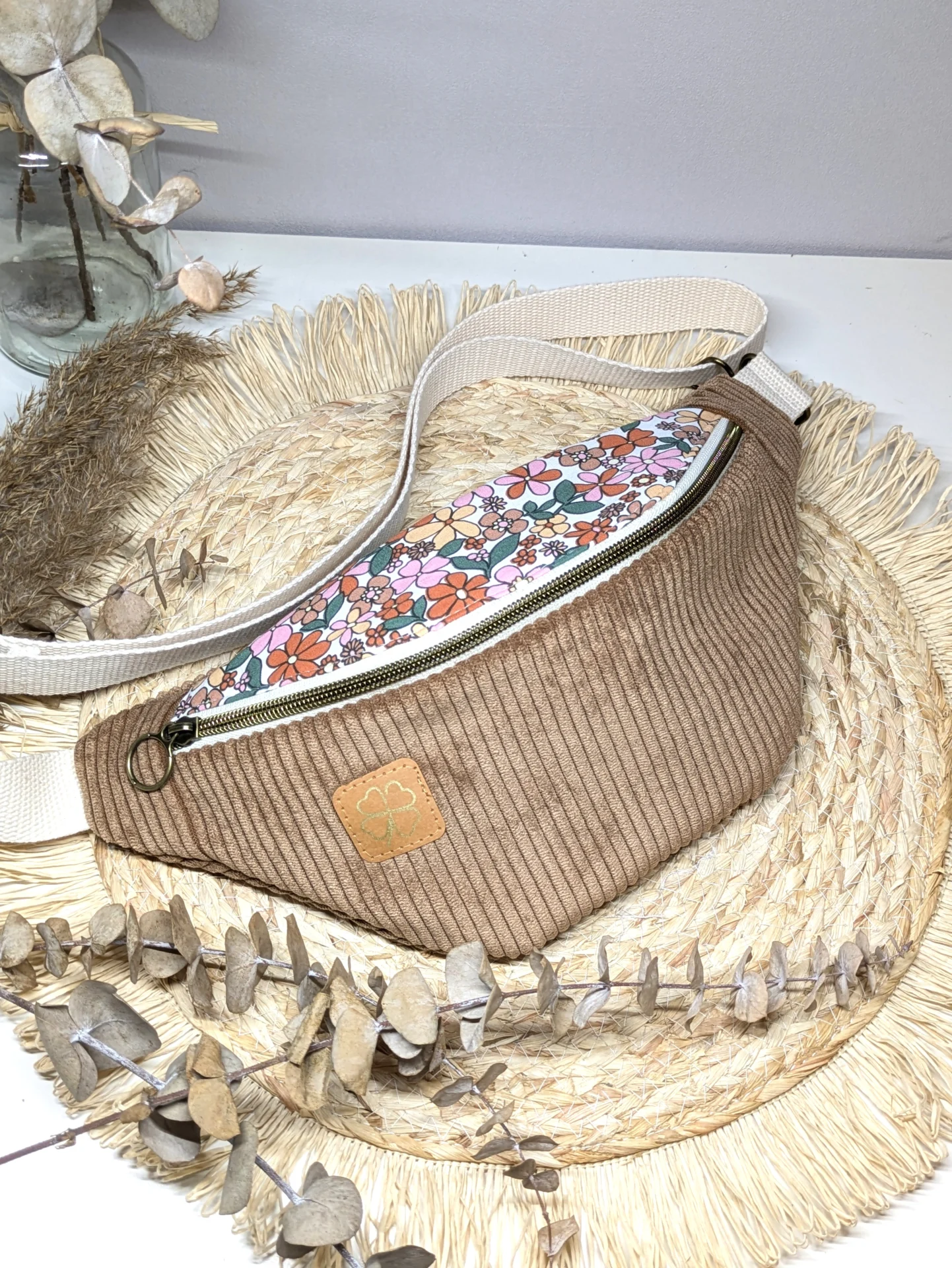 Sac banane en velours côtelé marron et coton fleuri kaki rose multicolore