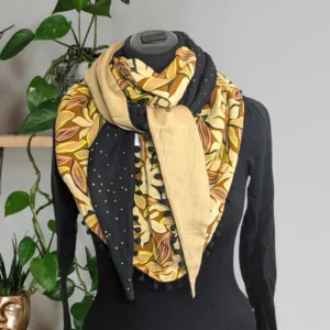 Chèche foulard écharpe fait main crème , marron et noir à motifs feuilles – Anne-J Création