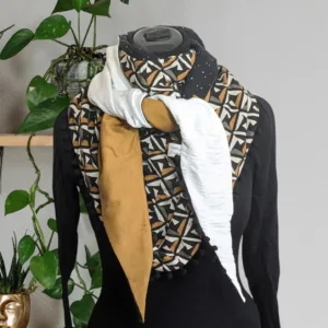 Chèche foulard écharpe fait main blanc, moutarde et noir à motifs géométrique – Anne-J Création